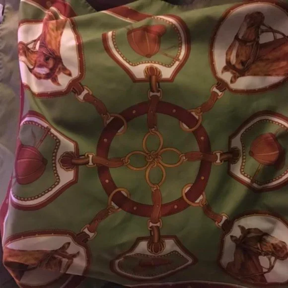 Women's or Unisex square scarf - Picture 4 of 4